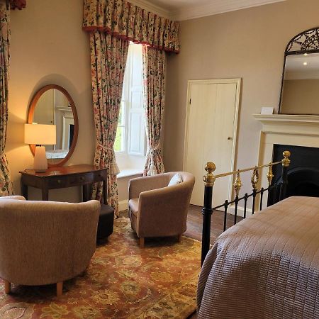 The Old Vicarage Bed & Breakfast Kington  Exterior photo